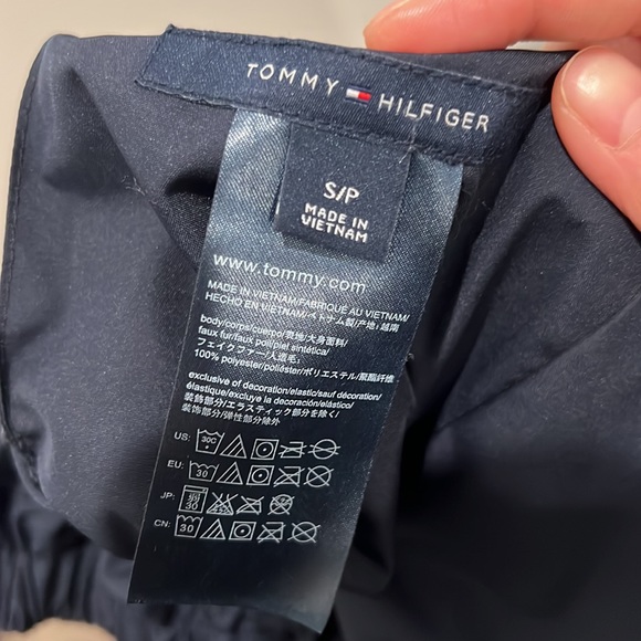 Tommy Hilfiger Women’s Reversible Jacket. Size S/P - Picture 5 of 5